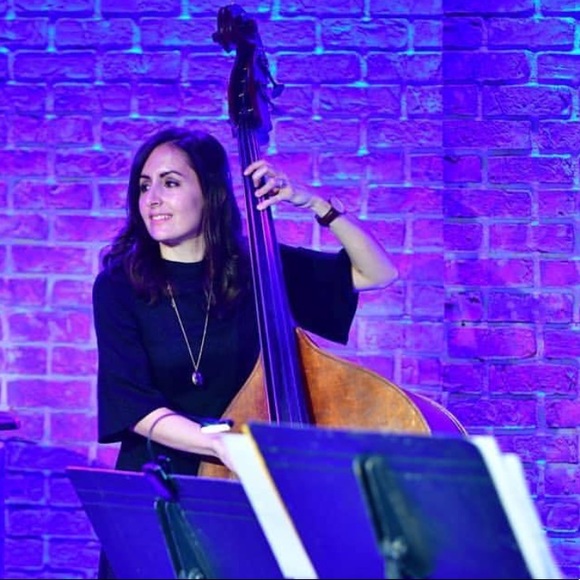 Meet your Posher, Tina - Picture 1 of 1